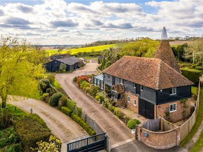 Guide price £1,500,000 - Tenterden